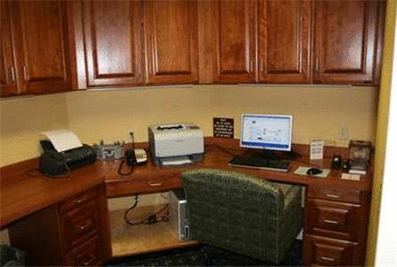 Hampton Inn & Suites Лейк-Уэльс Экстерьер фото